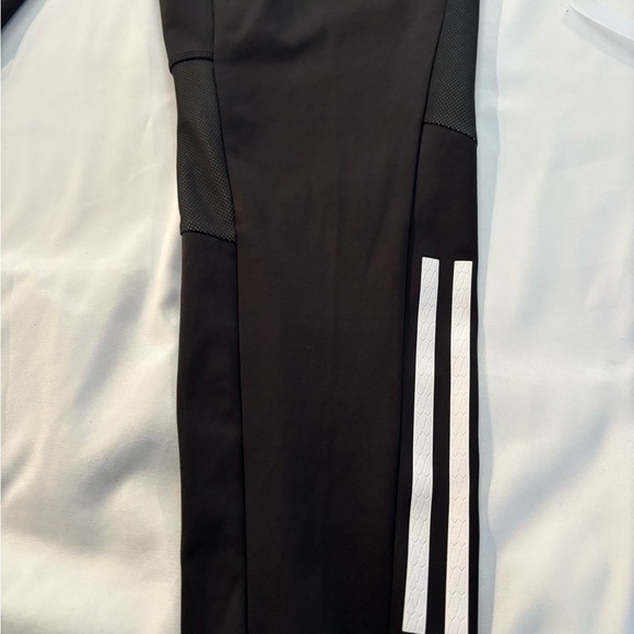 Adidas Black and White Leggings with Iconic Stripes - Picture 4 of 5